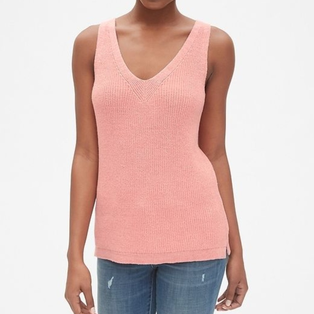 Gap V-Neck Sweater Tank Top in Light Coral